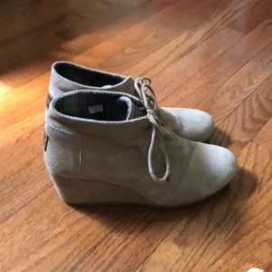 Toms booties